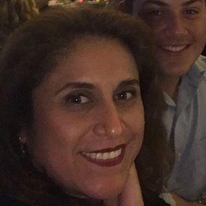 Meet your Posher, Paola